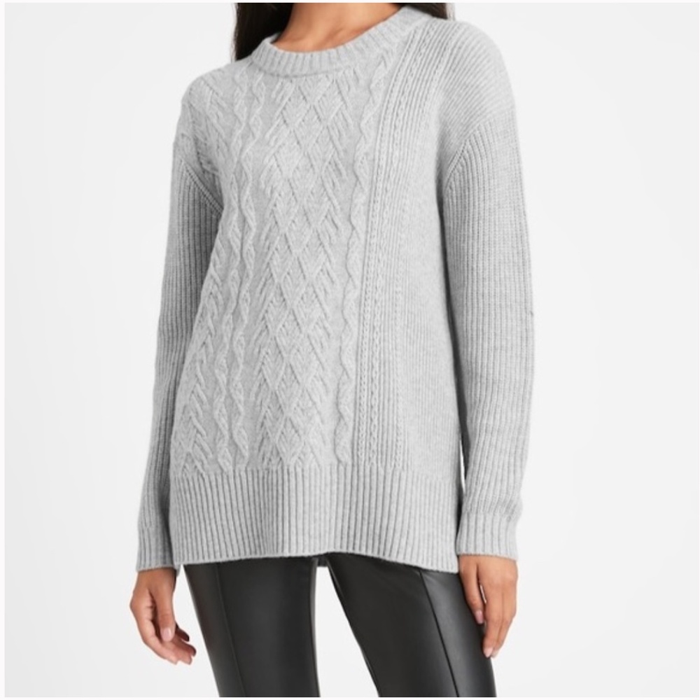 Banana Republic Cable-Knit Sweater Tunic in Small